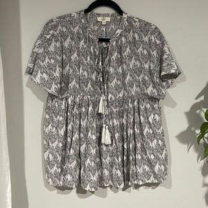 Feather print black and white babydoll top